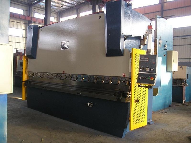 Máy Chấn Thủy Lực