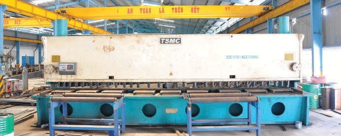 Máy Cắt Thép tấm